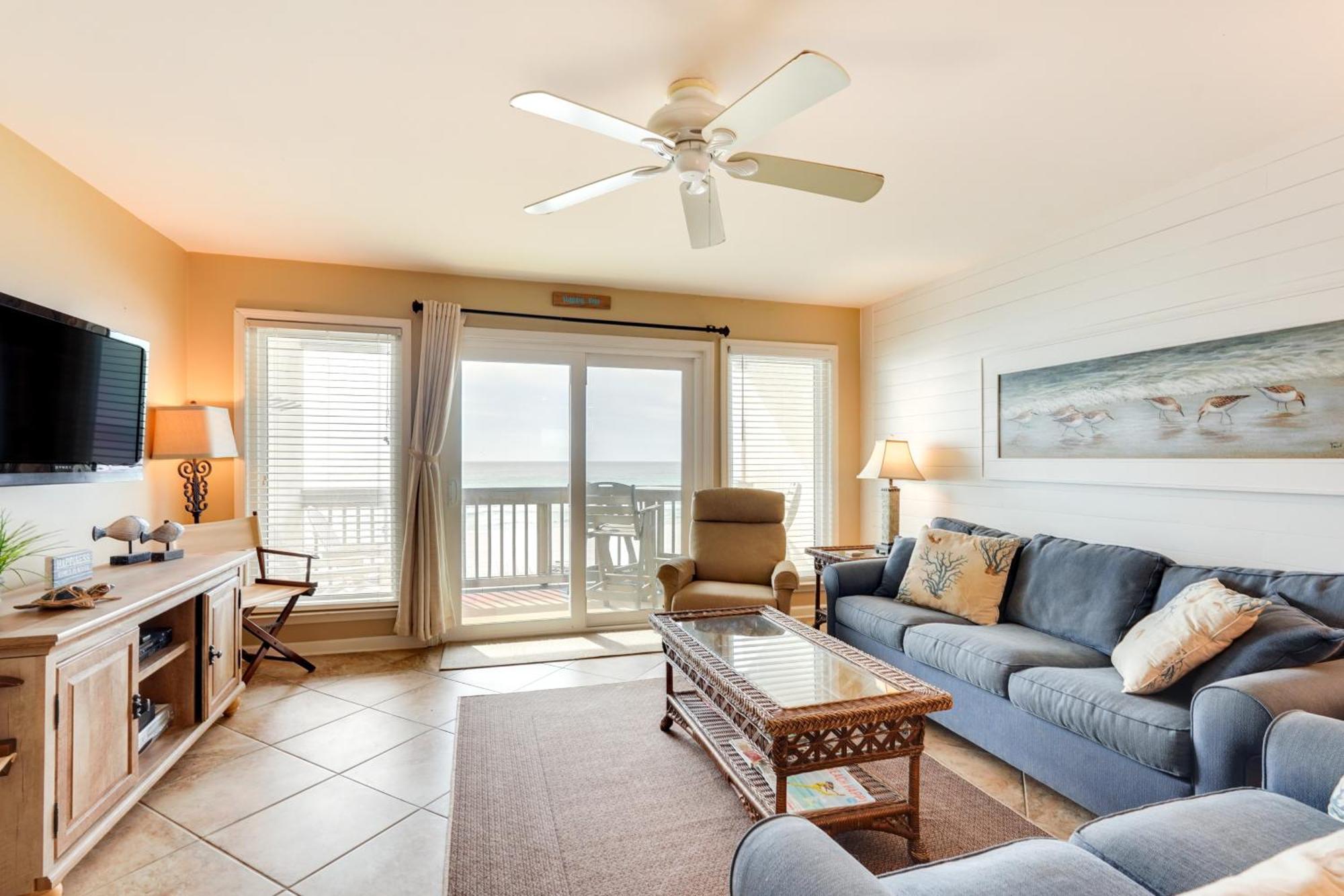 2-story Beachfront In Pcb With Community Pool! Apartment Panama City Beach