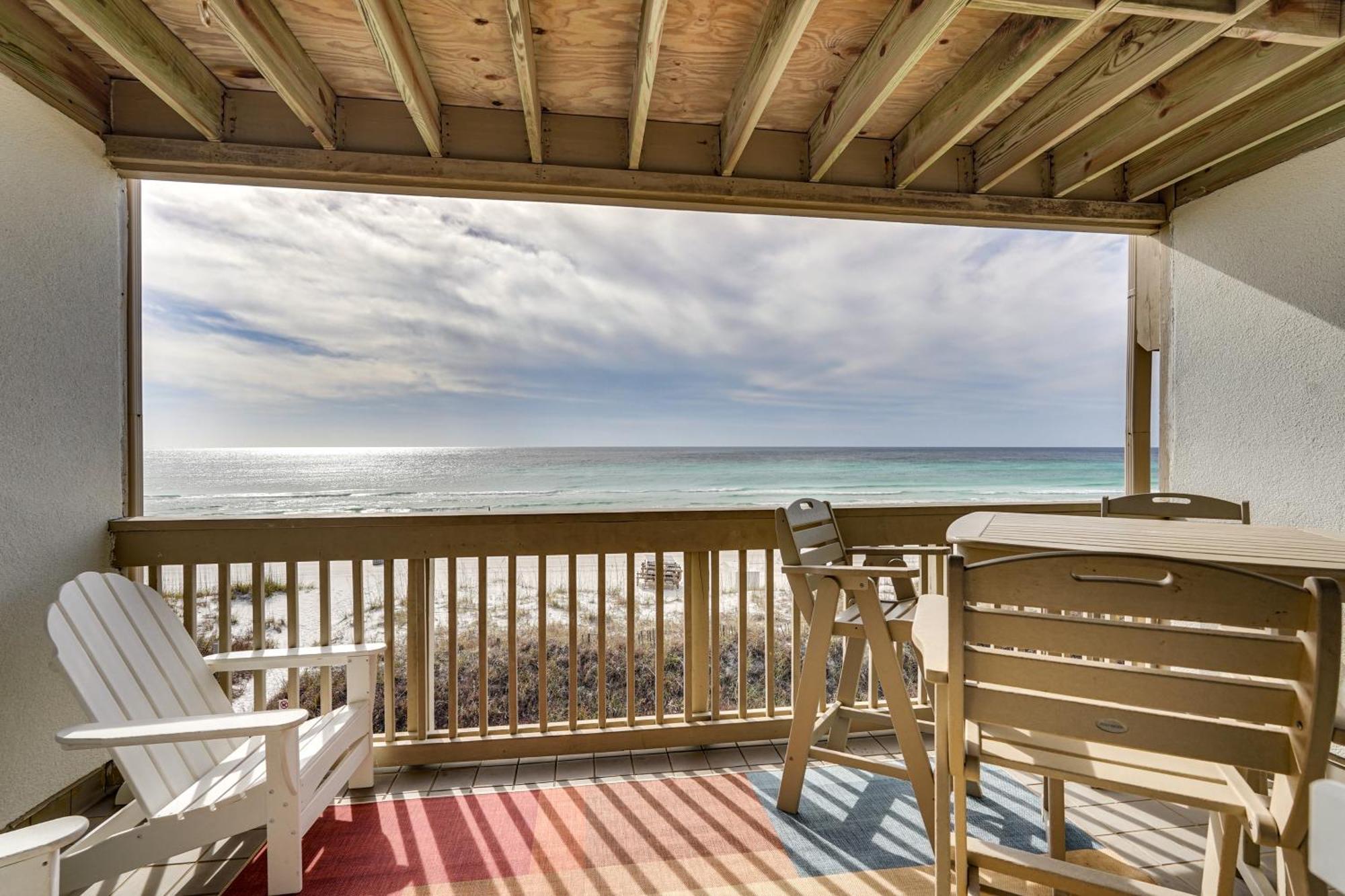 Apartment 2-story Beachfront In Pcb With Community Pool!
